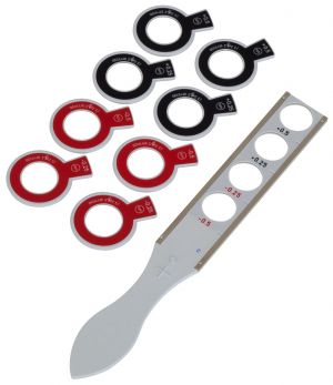 Das Paket für den sphärischen Abgleich, vergütet, enthält 1 Abgleichleiste und 8 tl-Refraktionsgläser
